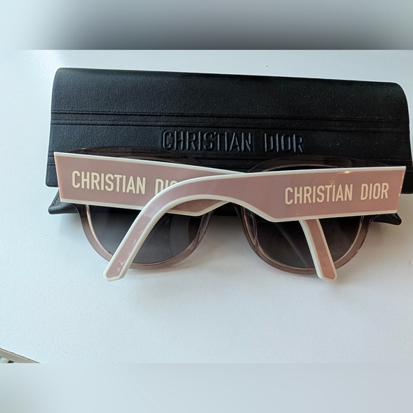 Christian Dior Sunglasses - Picture 7 of 9